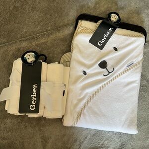 nwt baby towel set